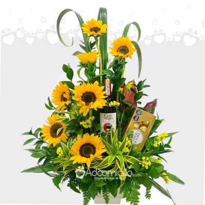 Girasoles Con Vino Y Chocolates Para Mujer A Domicilio En Cali Pedido Con Un Día De Anticipación 