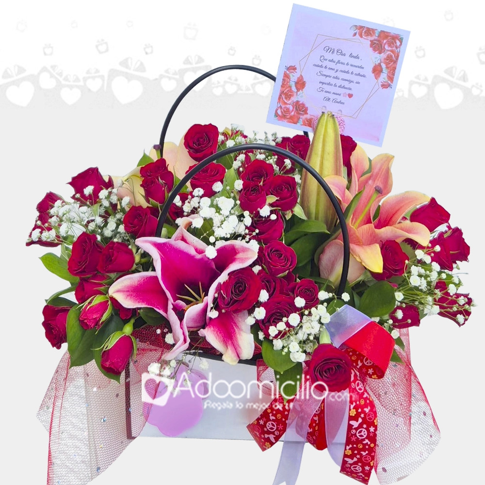 Arreglo Floral Con Mini Rosas Y Lirios A Domicilio En Bogotá Pedido Con Un Día De Anticipación 