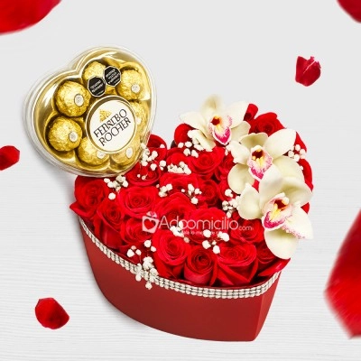 Corazón Con Rosas Y Chocolates Para San Valentín A Domicilio En Bogotá Pedido Con Un Día De Anticipación